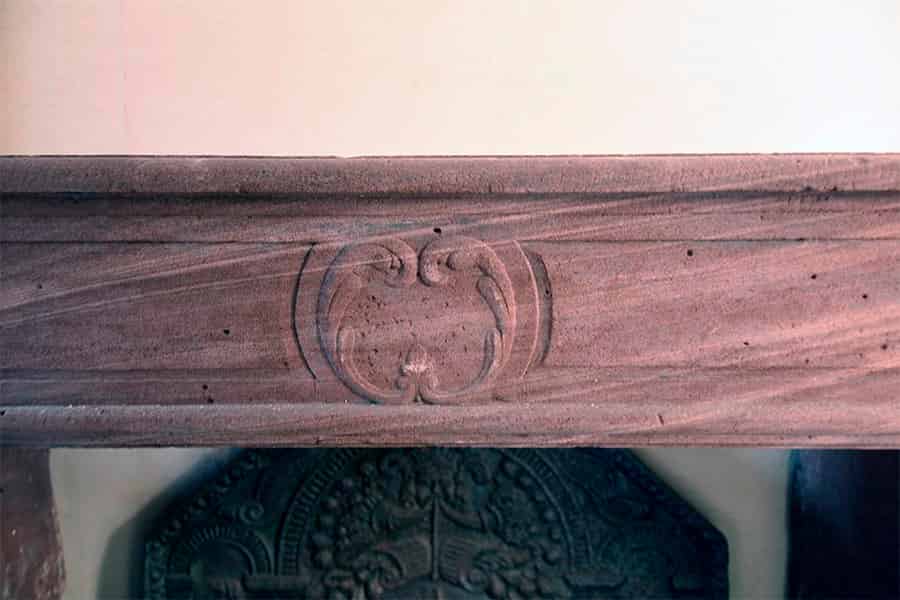 antieke-zandstenen-schouw