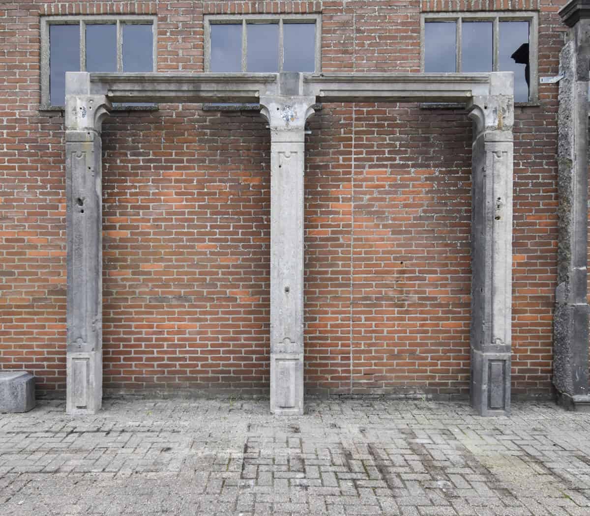 Belgisch-hardstenen-portiek