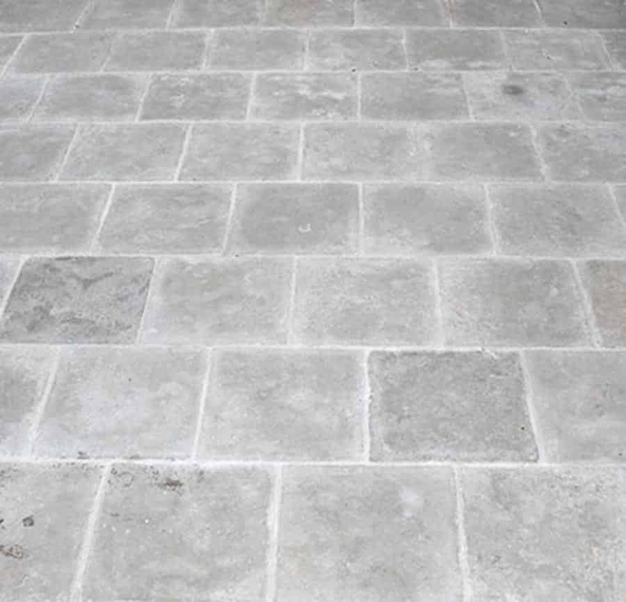 Getrommelde-grijze-kalkstenen-dallen