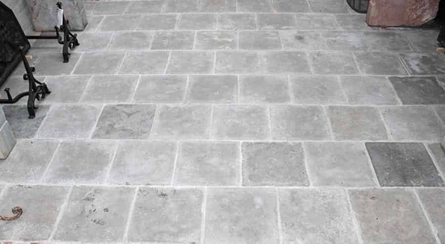 Getrommelde-grijze-kalkstenen-dallen