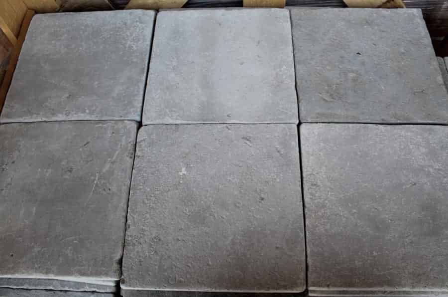 Getrommelde-grijze-kalkstenen-dallen