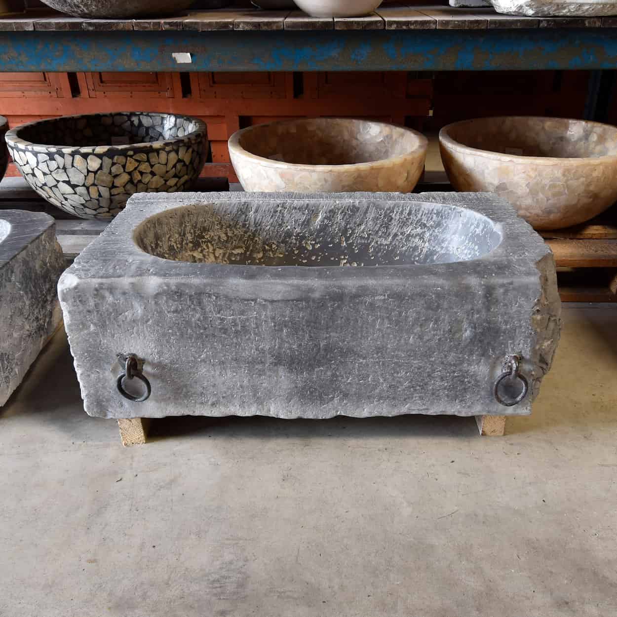 Hardstenen-trog-bak