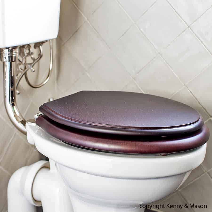 Kenny-Mason-toilet-sanitair