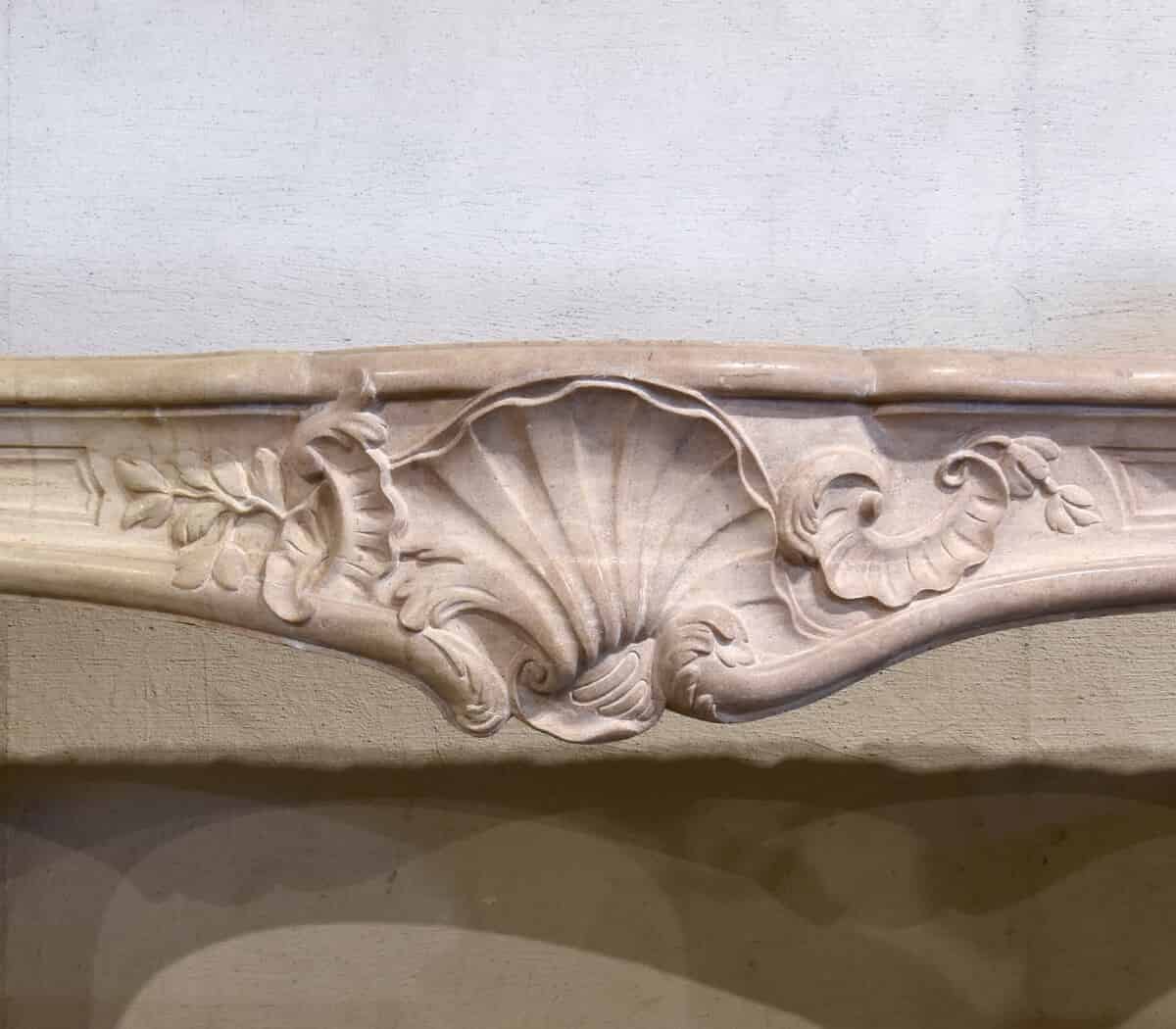 Marmerstenen-antieke-schouw-Louis-XV