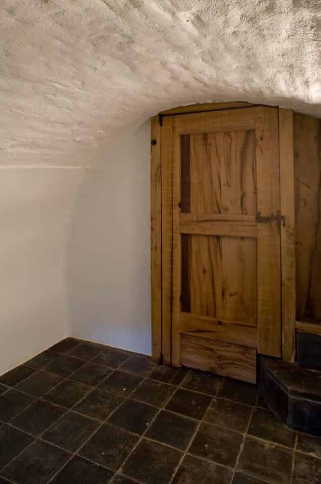 Orgineel-antiek-basicle-Noir-de-Mazy