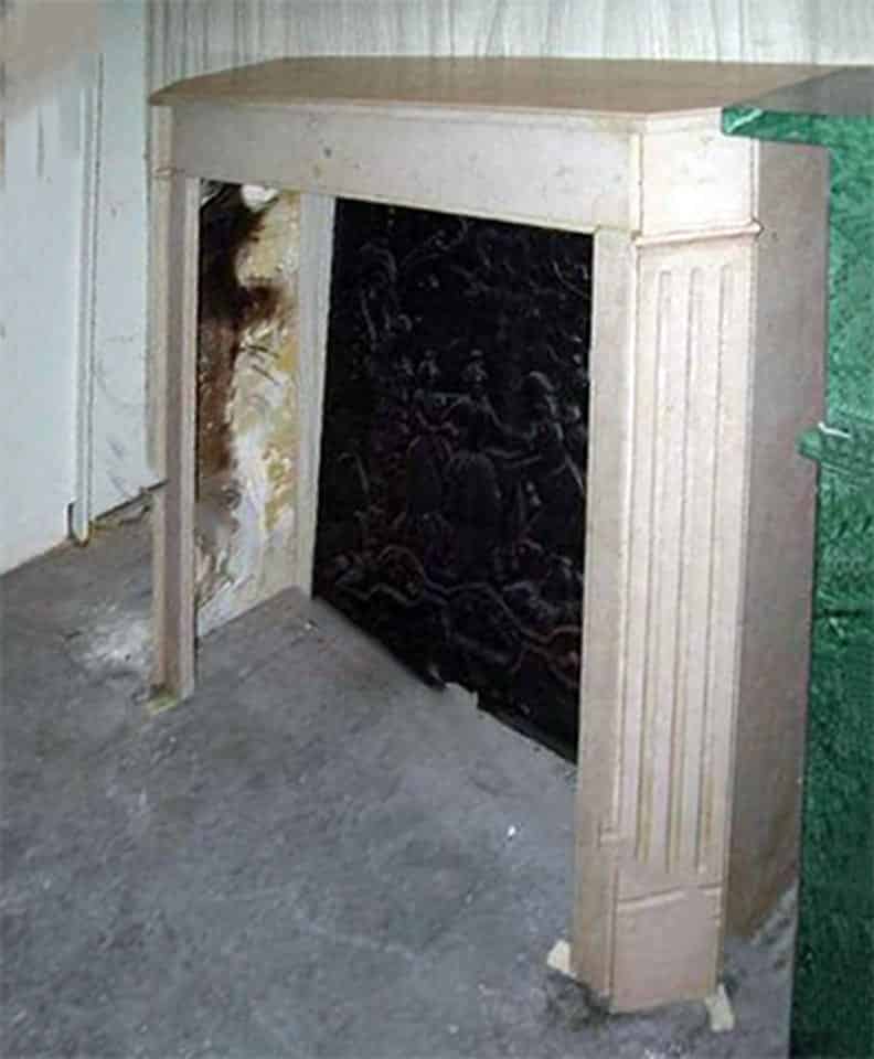 Oud-marmeren-voorzetschouw