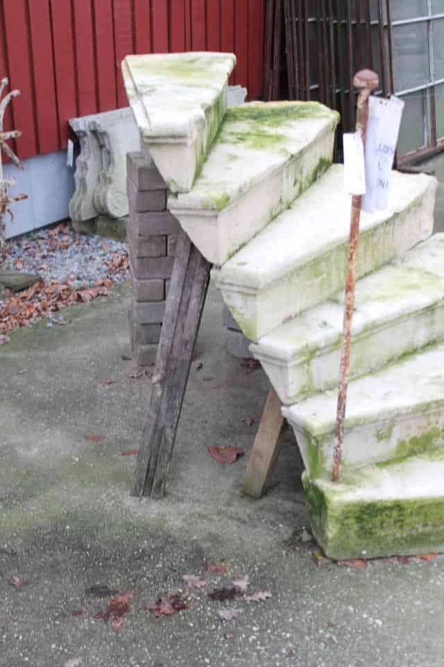 Zandstenen-trap-van-12-treden