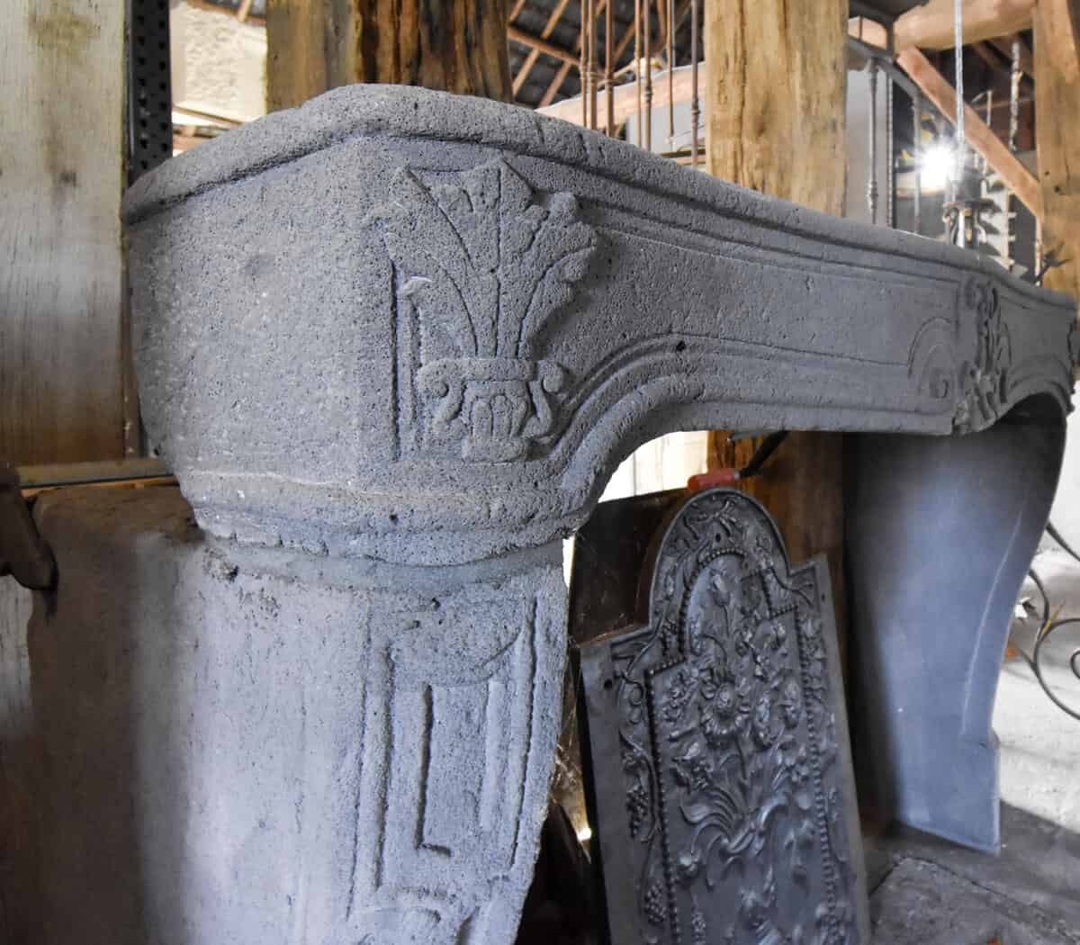 antieke-schouw-lava-steen-schouw