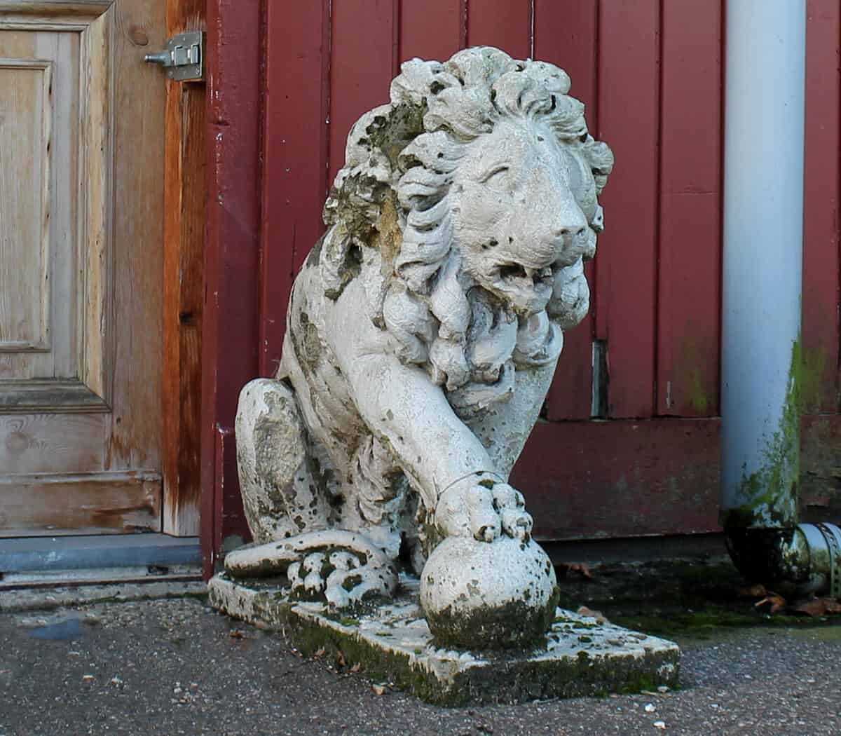 koppel-antieke-zandstenen-leeuwen