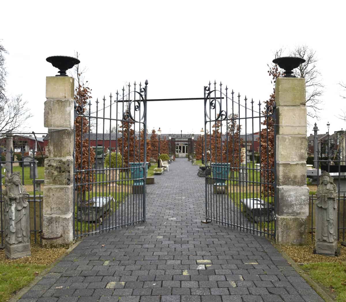 landhuispoort-met-hekwerk