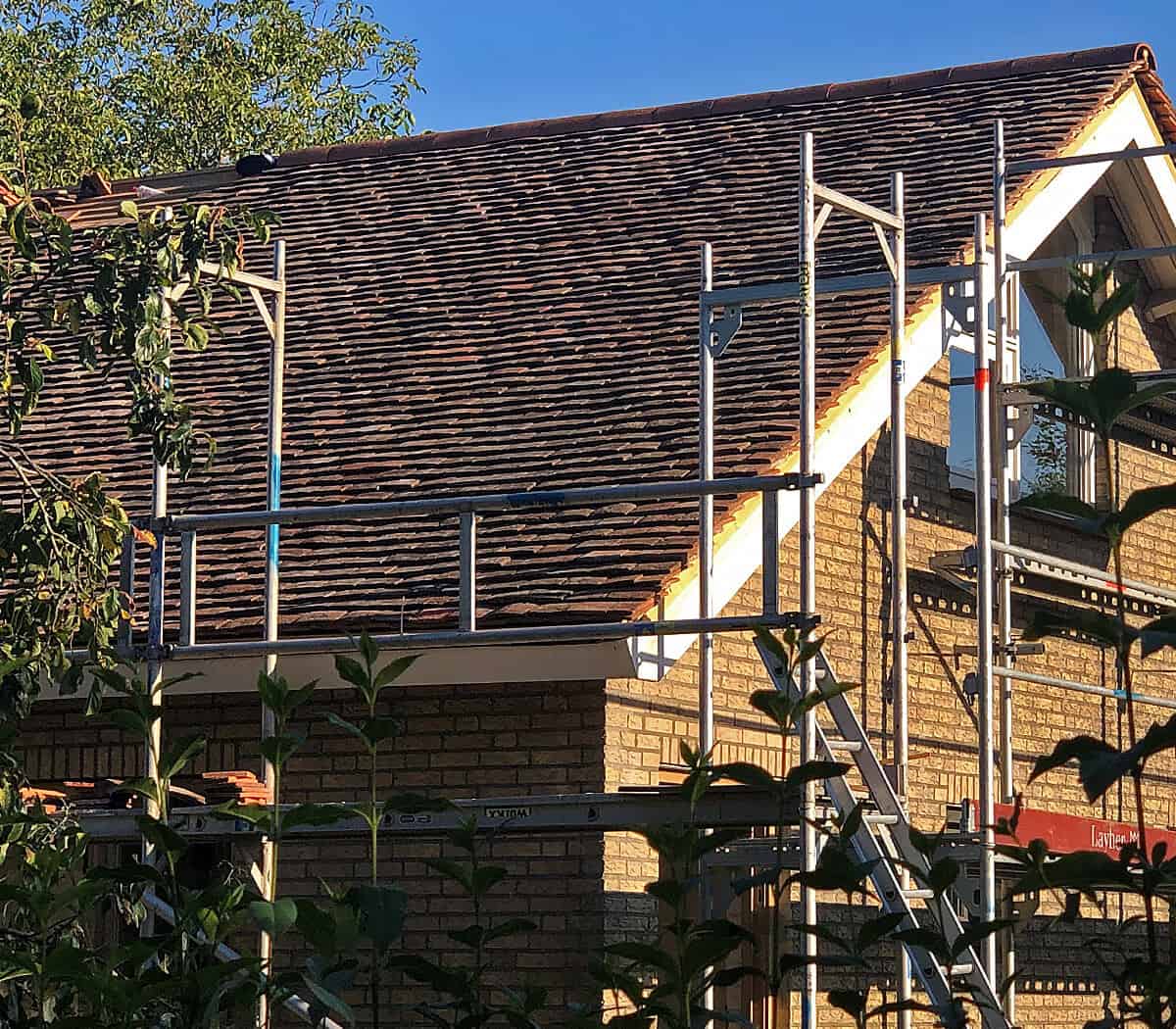 bouw-met-antieke-tegelpannen-dakpannen