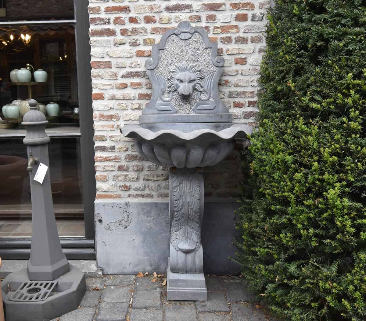 hardstenen wandfontein