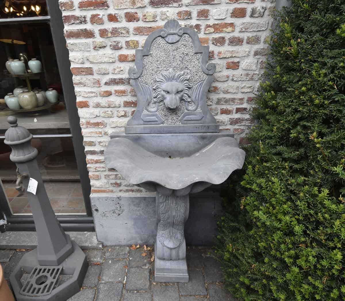 hardstenen wandfontein