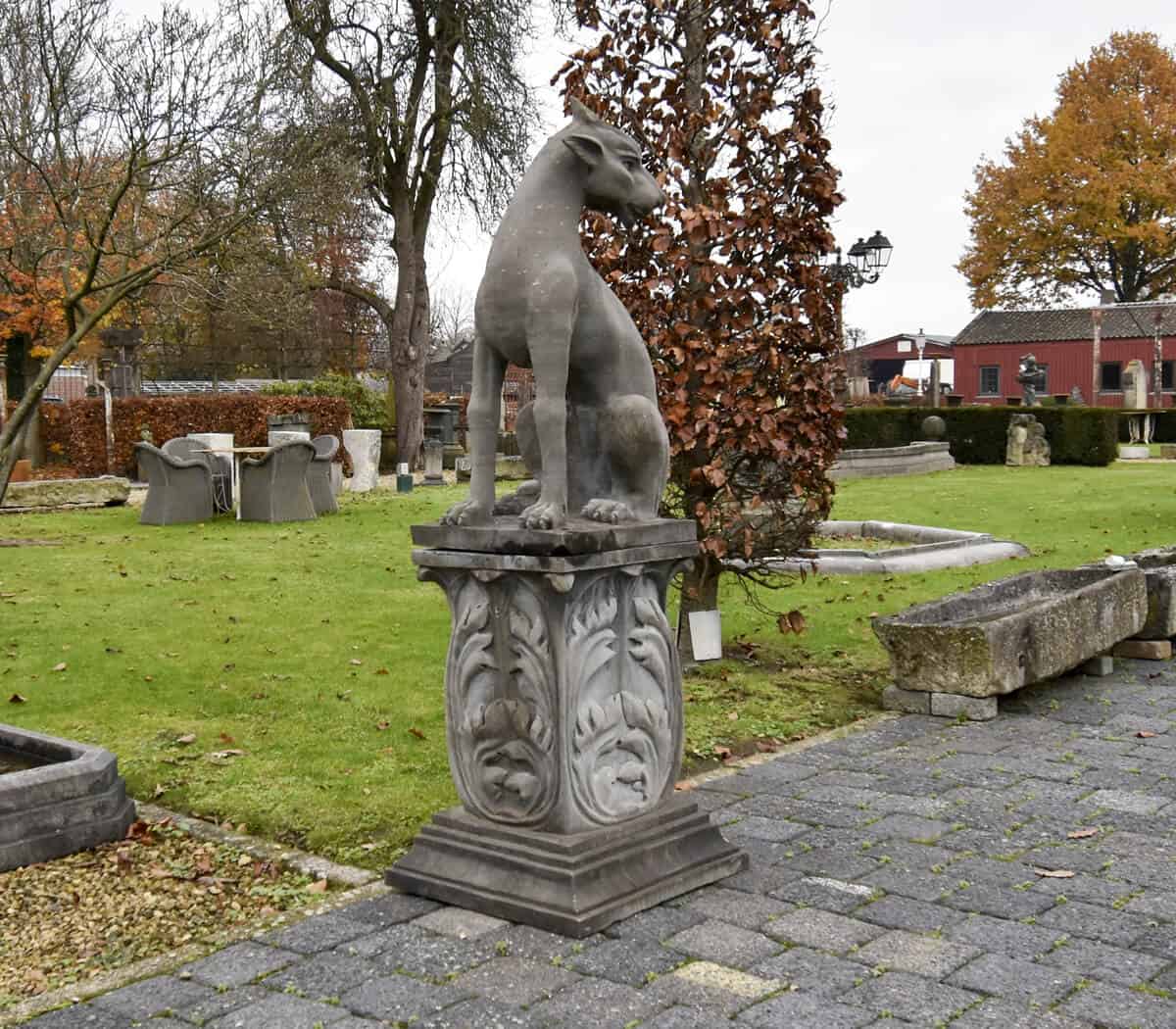 Set-van-2-honden-op-sokkel