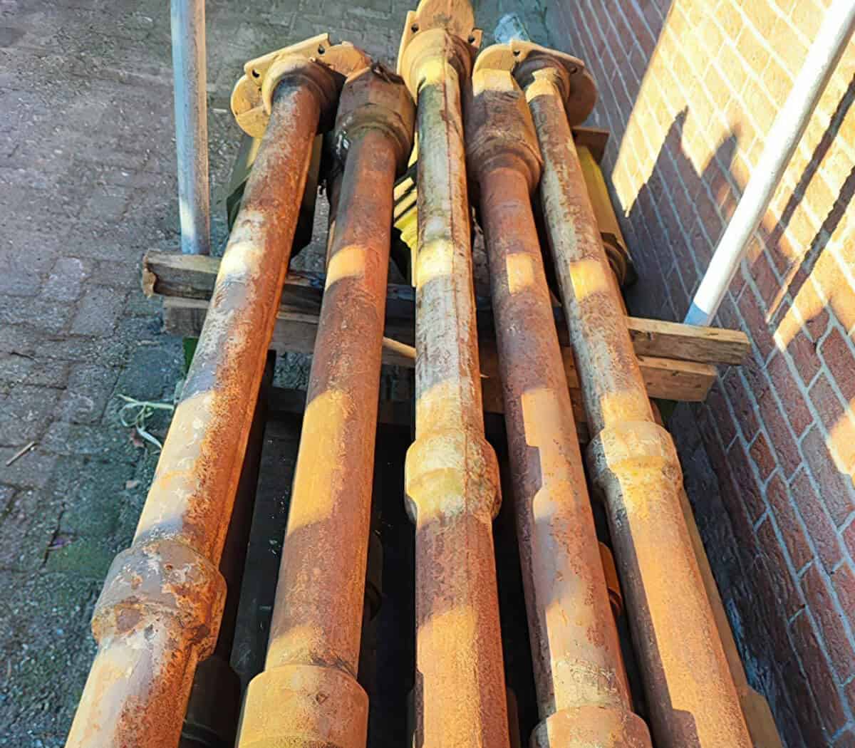 Antieke-gietijzeren-veranda-paal
