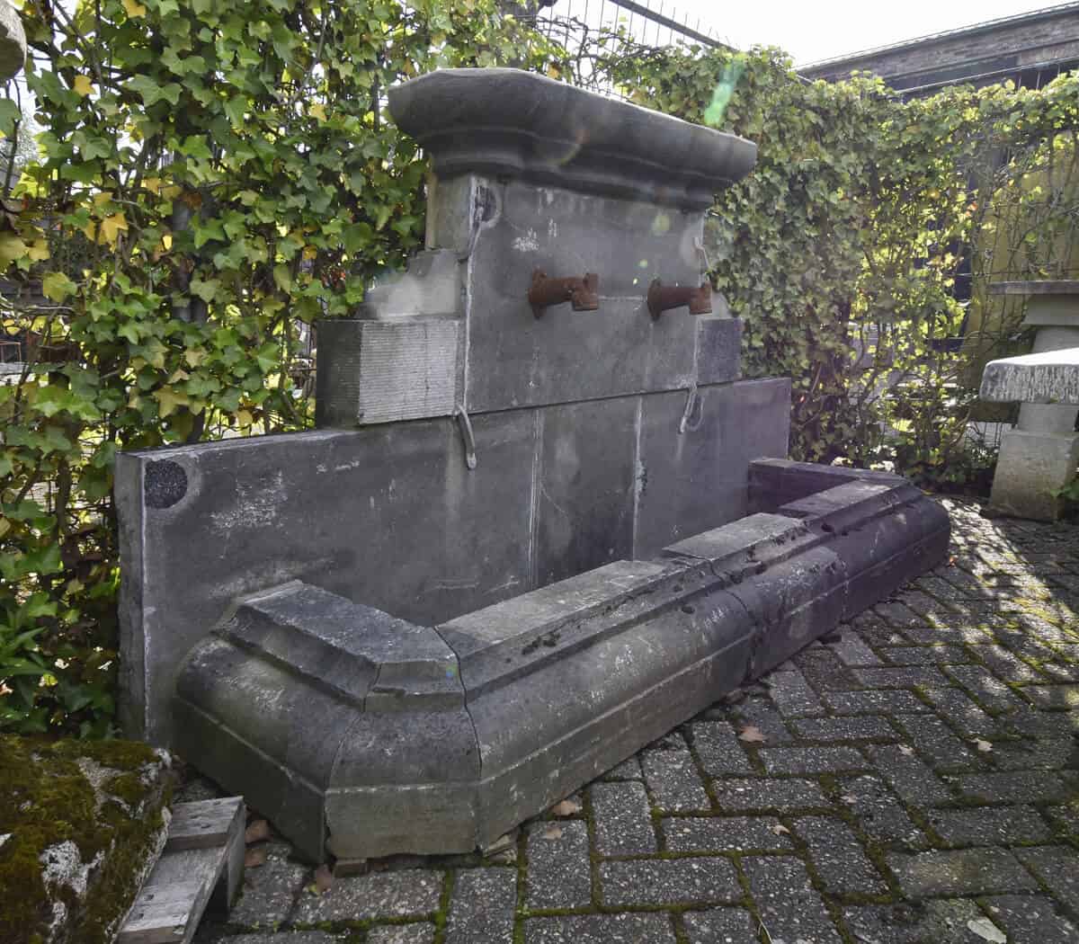 Hardstenen-wandfontein