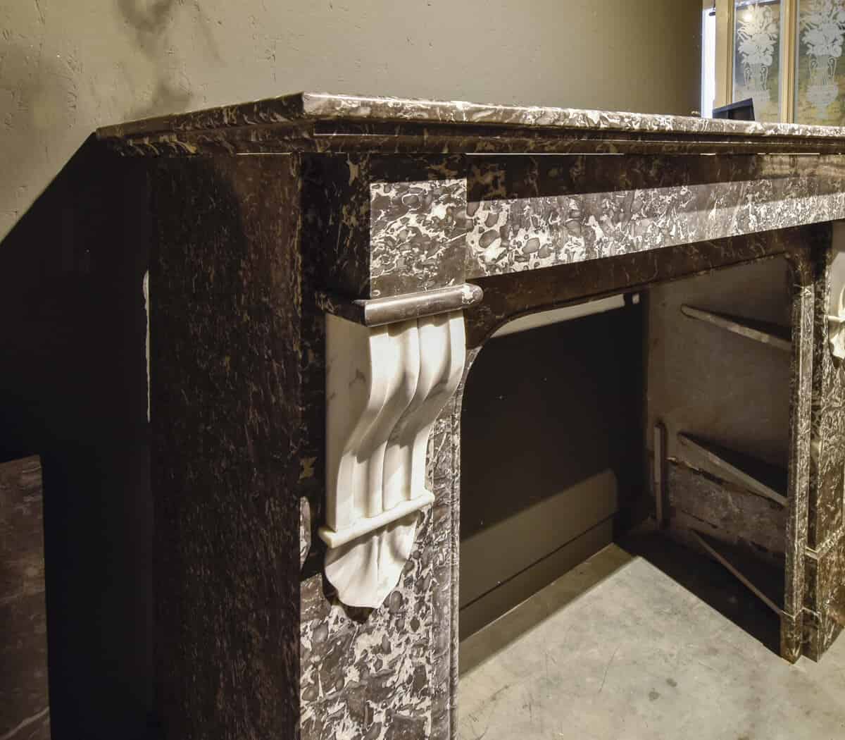 Antieke-marmeren-ombouwschouw