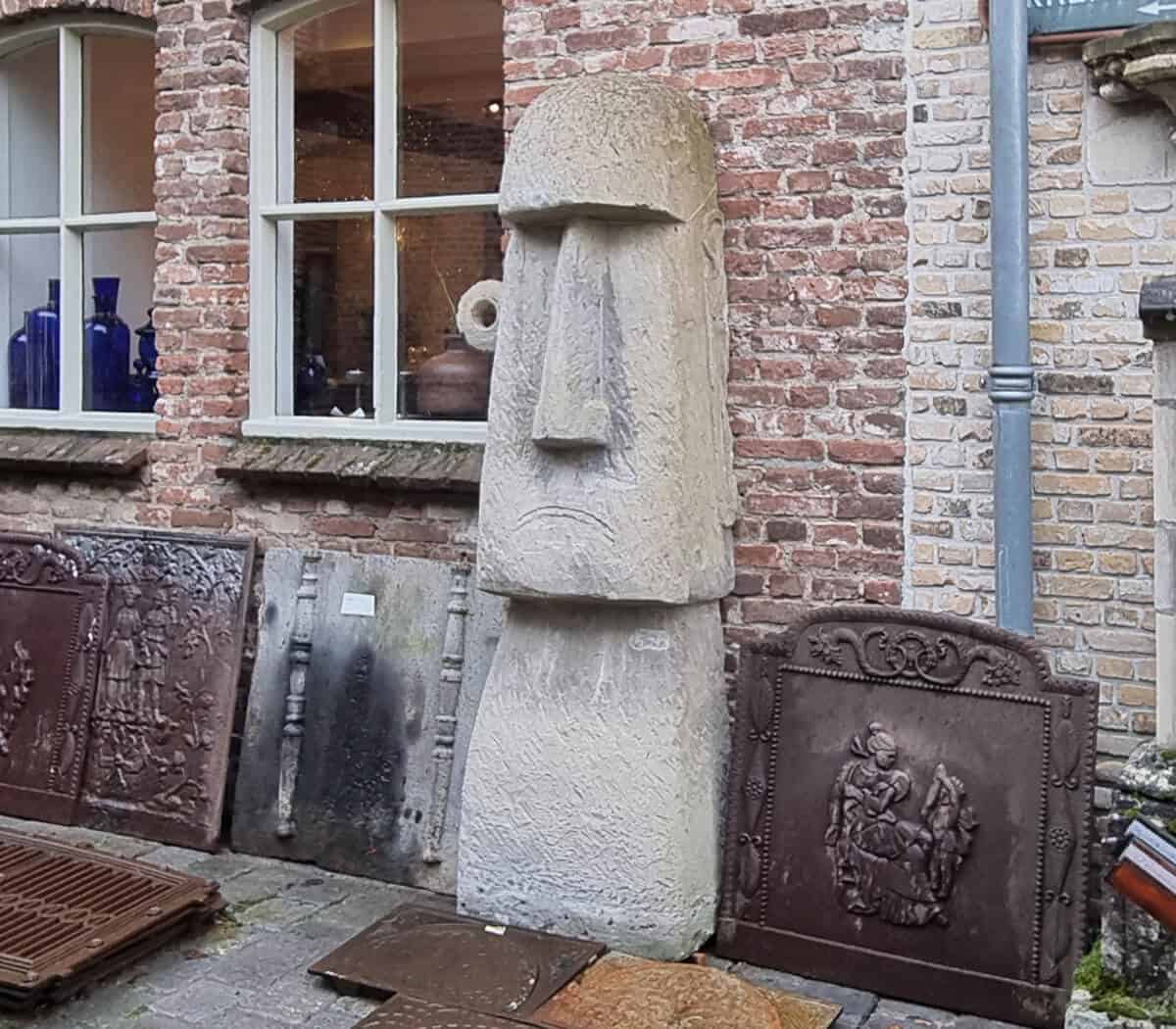 Moai