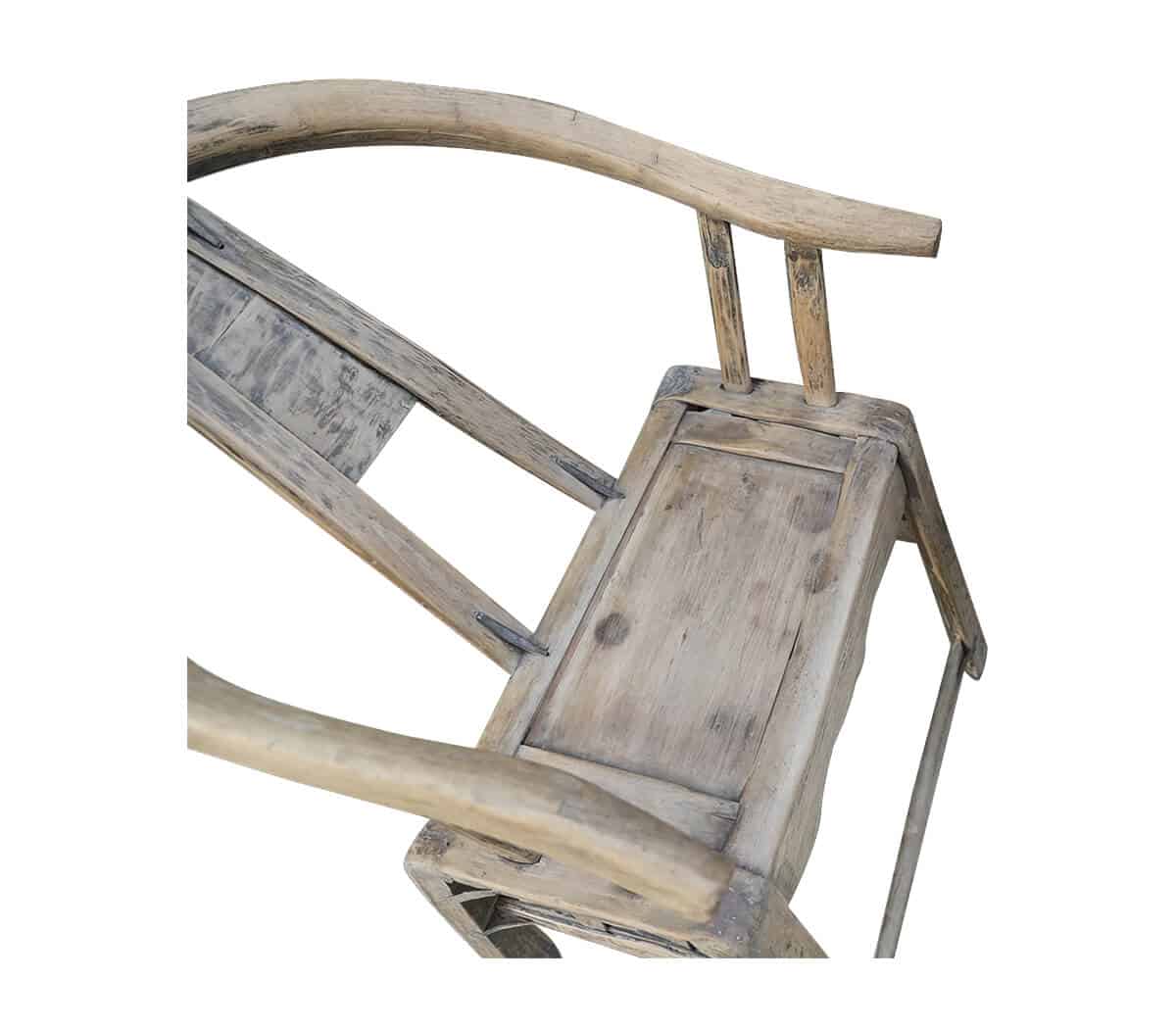 Houten-hoefijzer-stoel