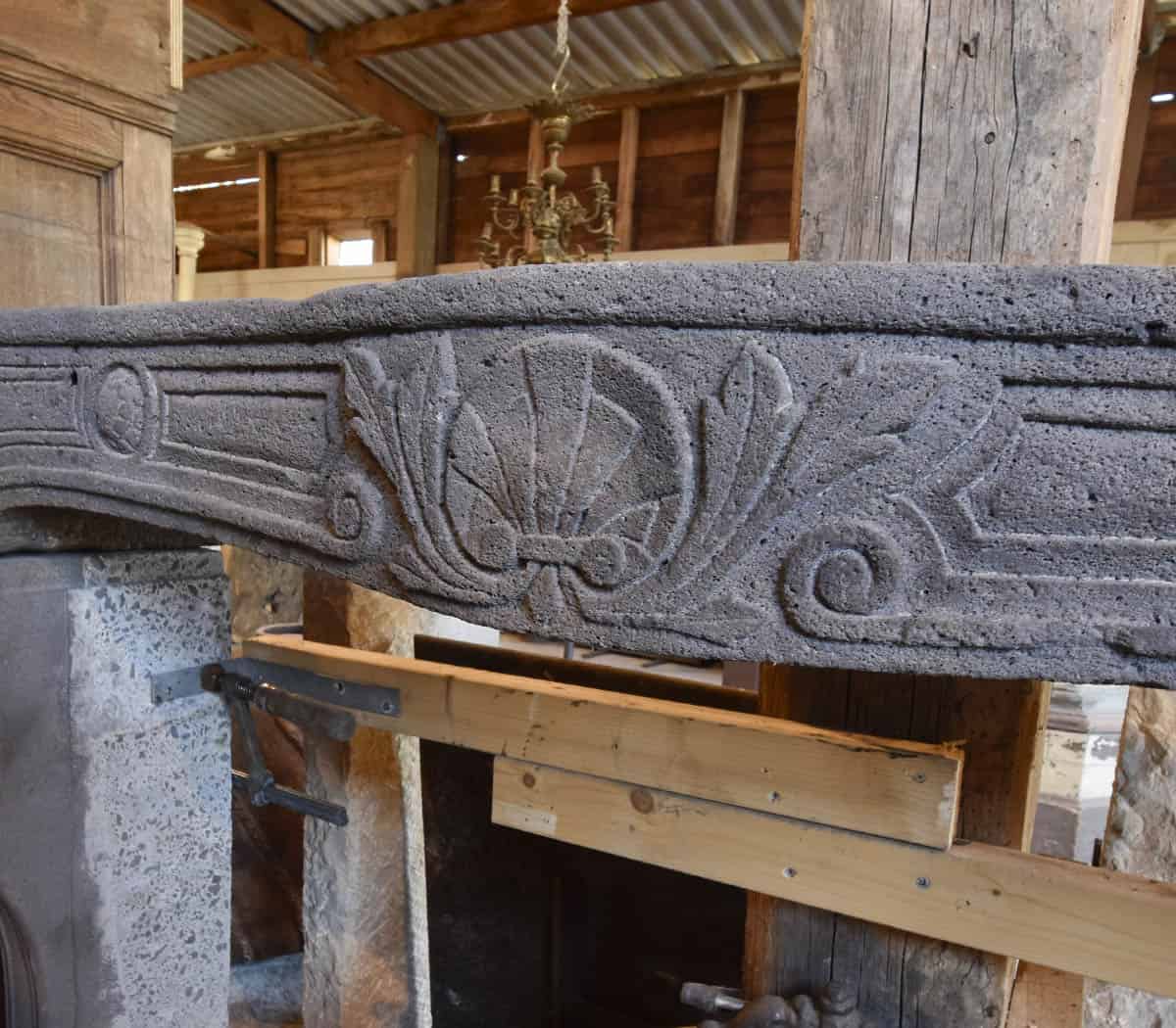 Lavastenen-voorzetschouw