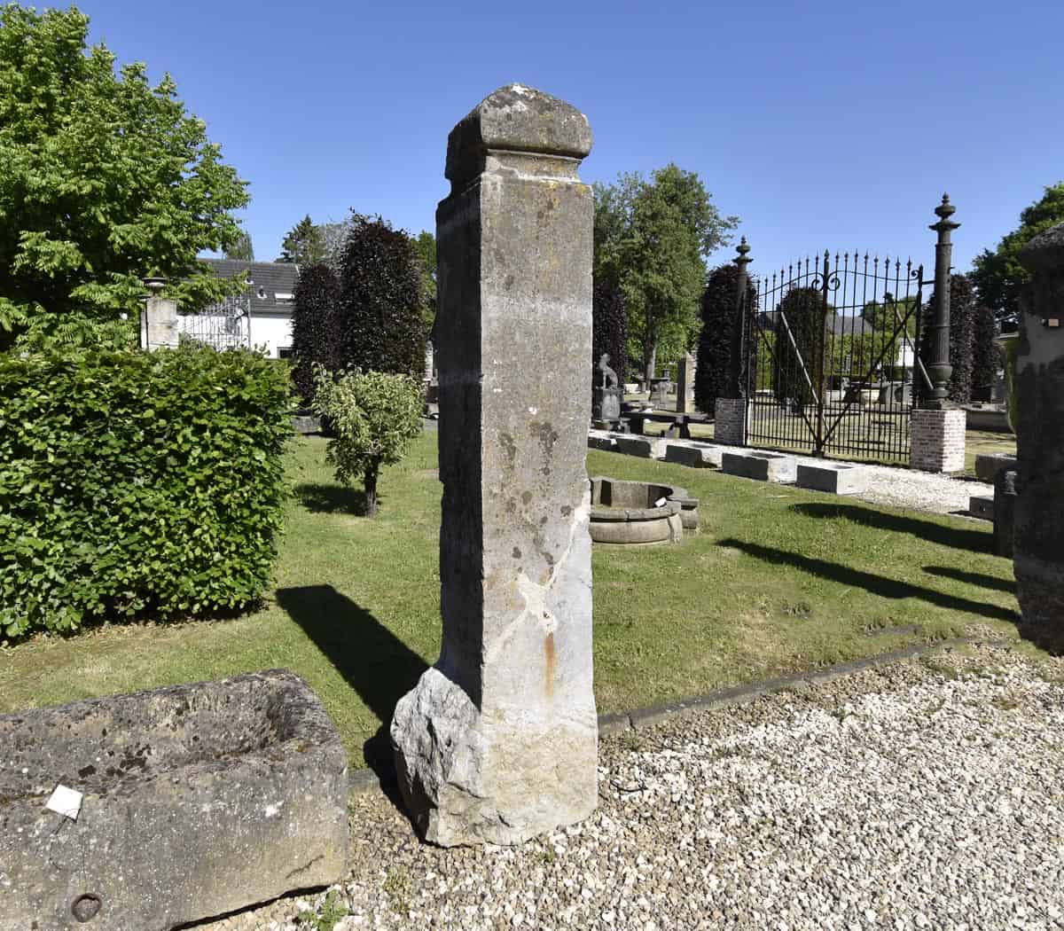 Set-natuurstenen-poortpalen