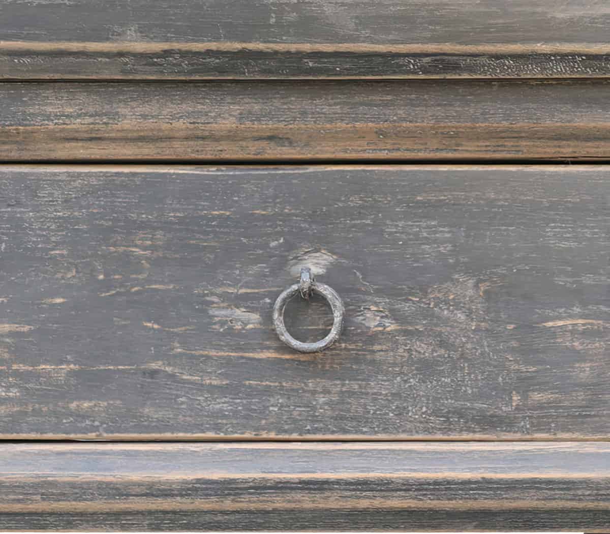 Houten-wandtafel-met-lades