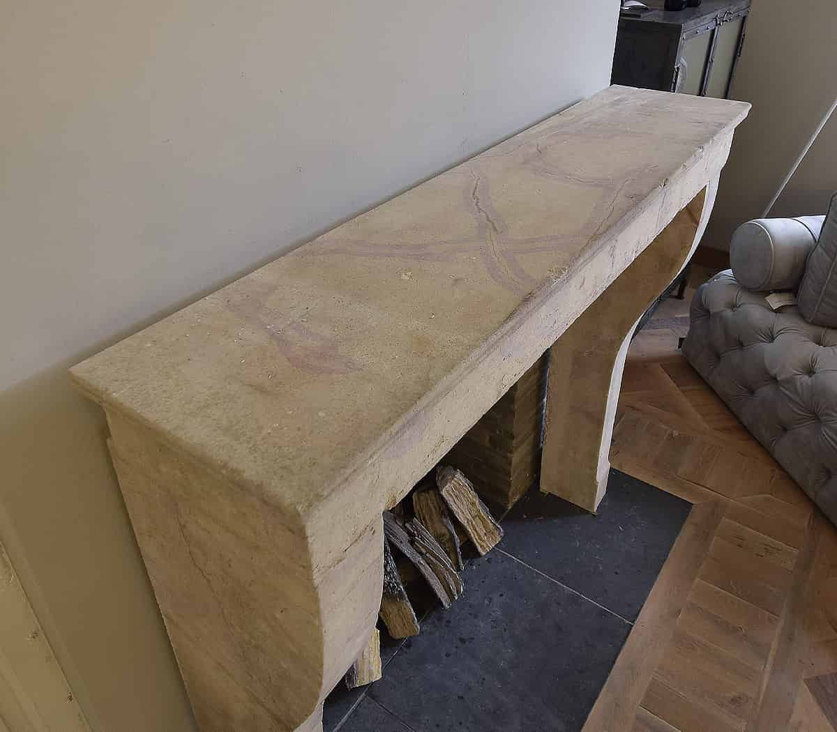 Marmerstenen-voorzetschouw