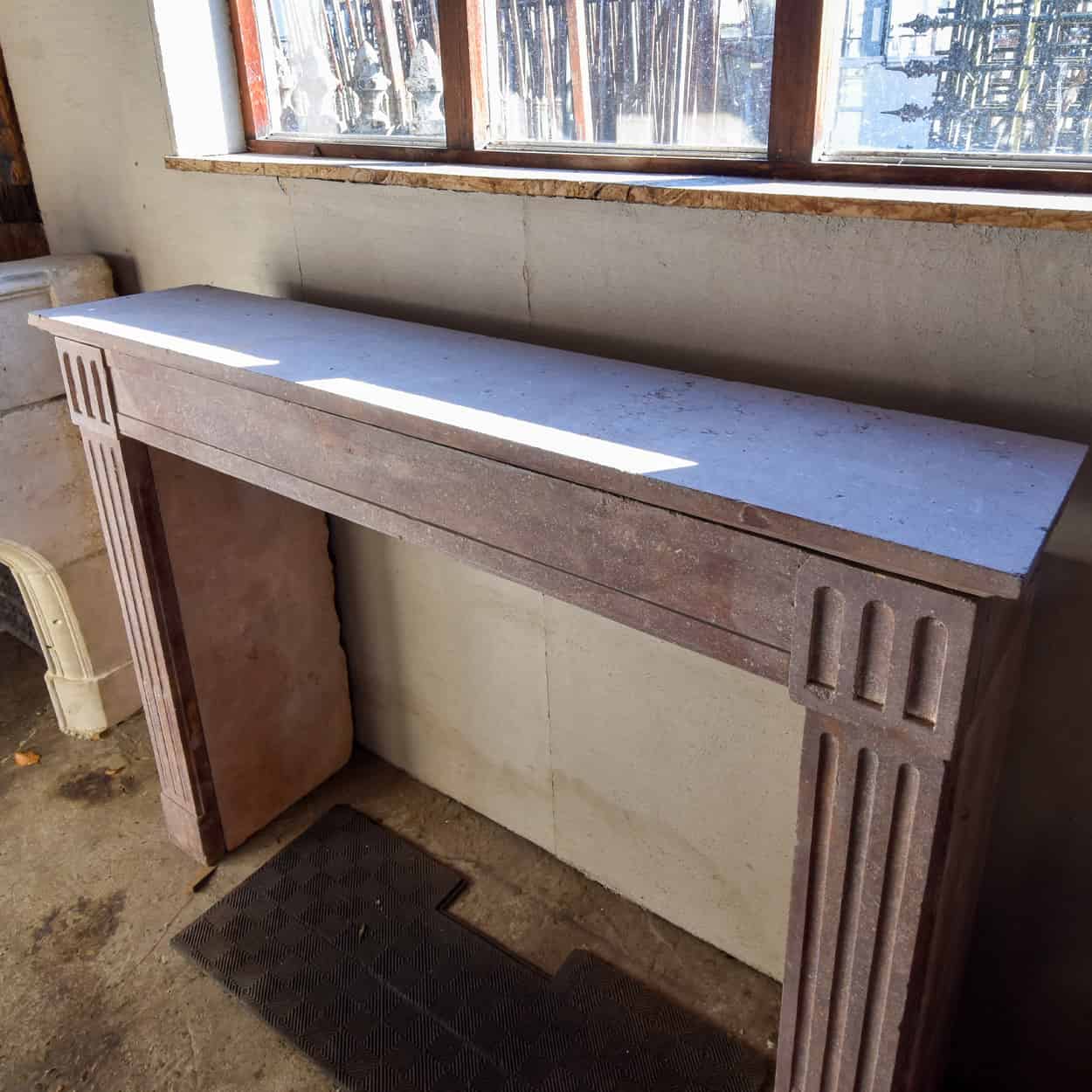 Marmerstenen-voorzetschouw