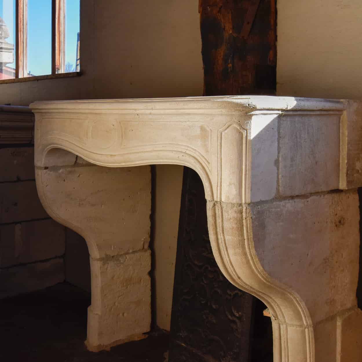 Zandstenen-ombouwschouw