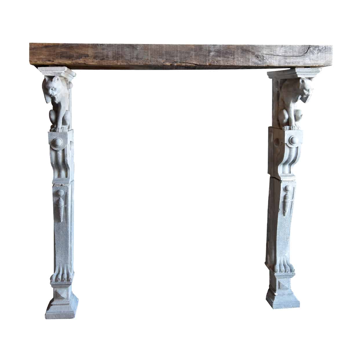 Zandstenen-schouw-met-houten-kap