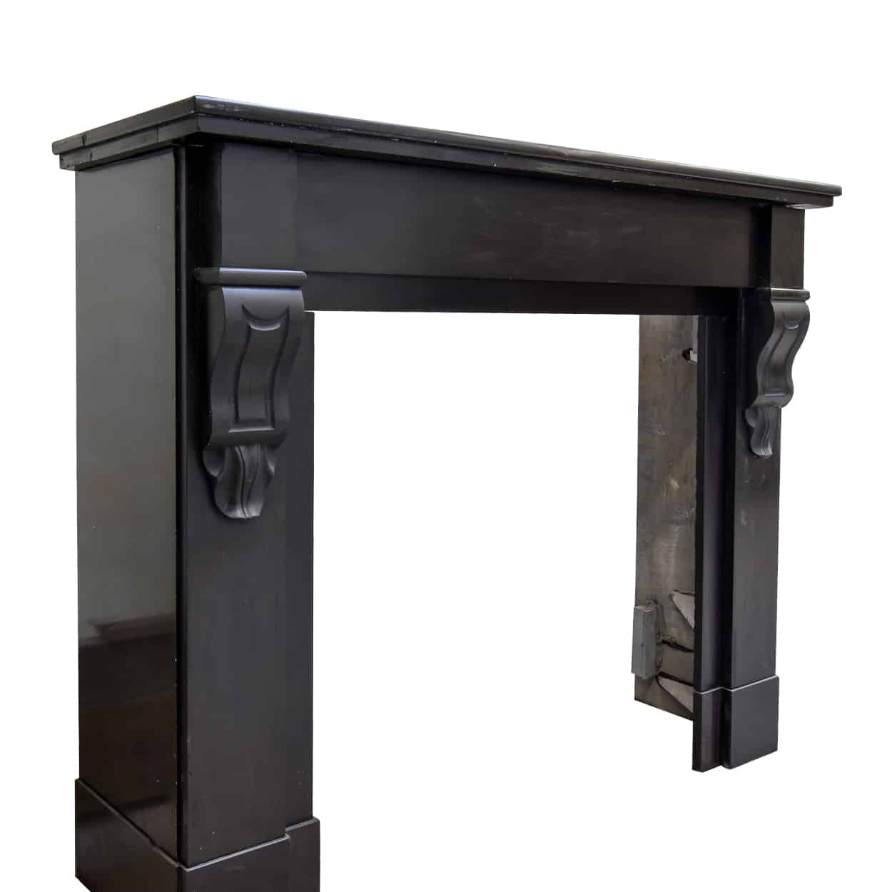 Zwart-marmeren-modillion-voorzetschouw