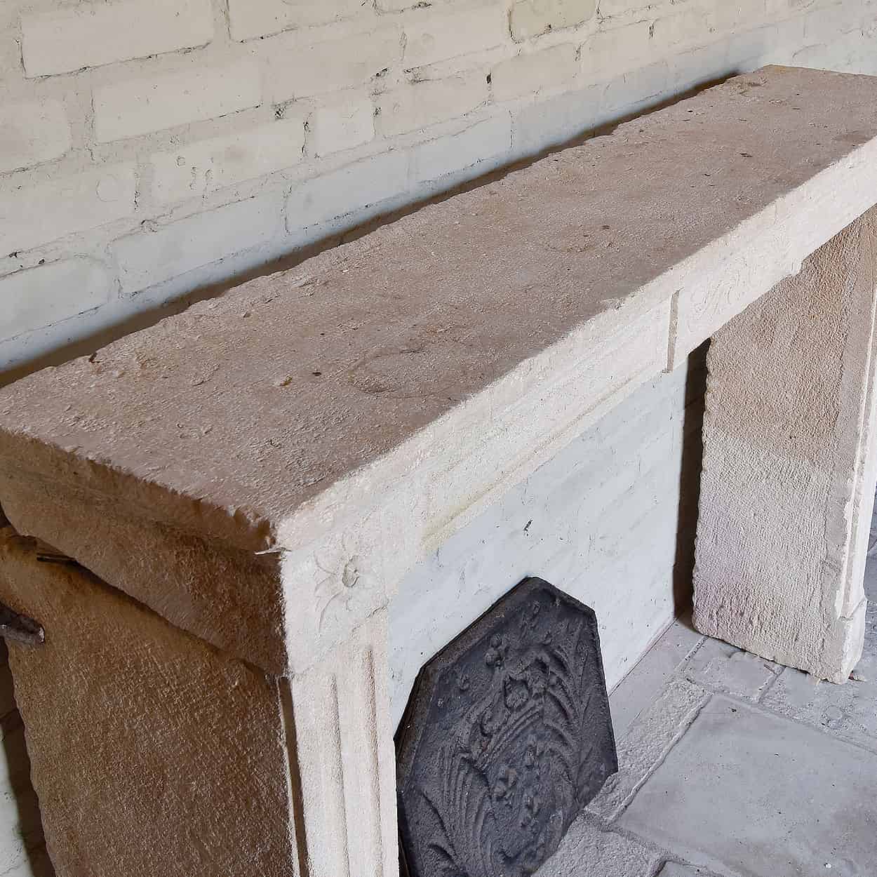 Marmerstenen-Louis-XVI-voorzetschouw