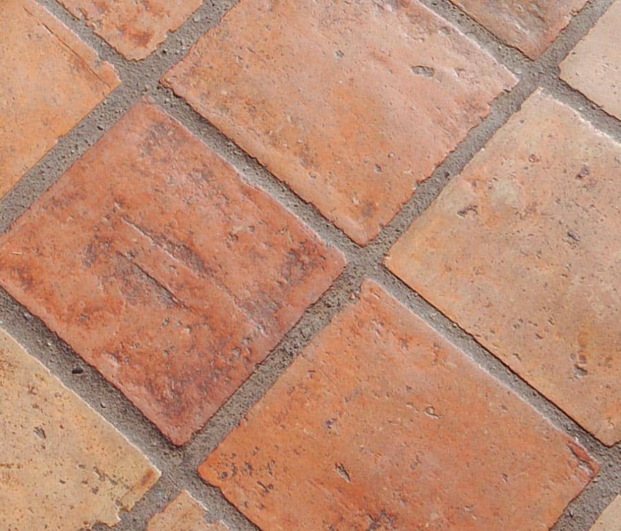 Ambachtelijke-terracotta-plavuis