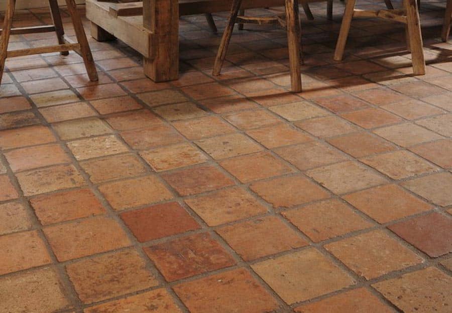 Ambachtelijke-terracotta-plavuis