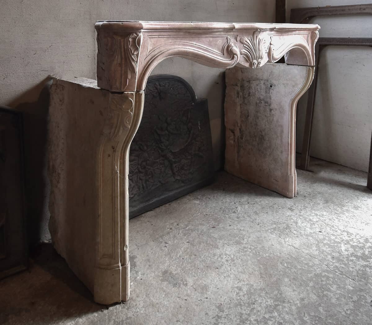 Antieke-Louis-XV-marmeren-schouw