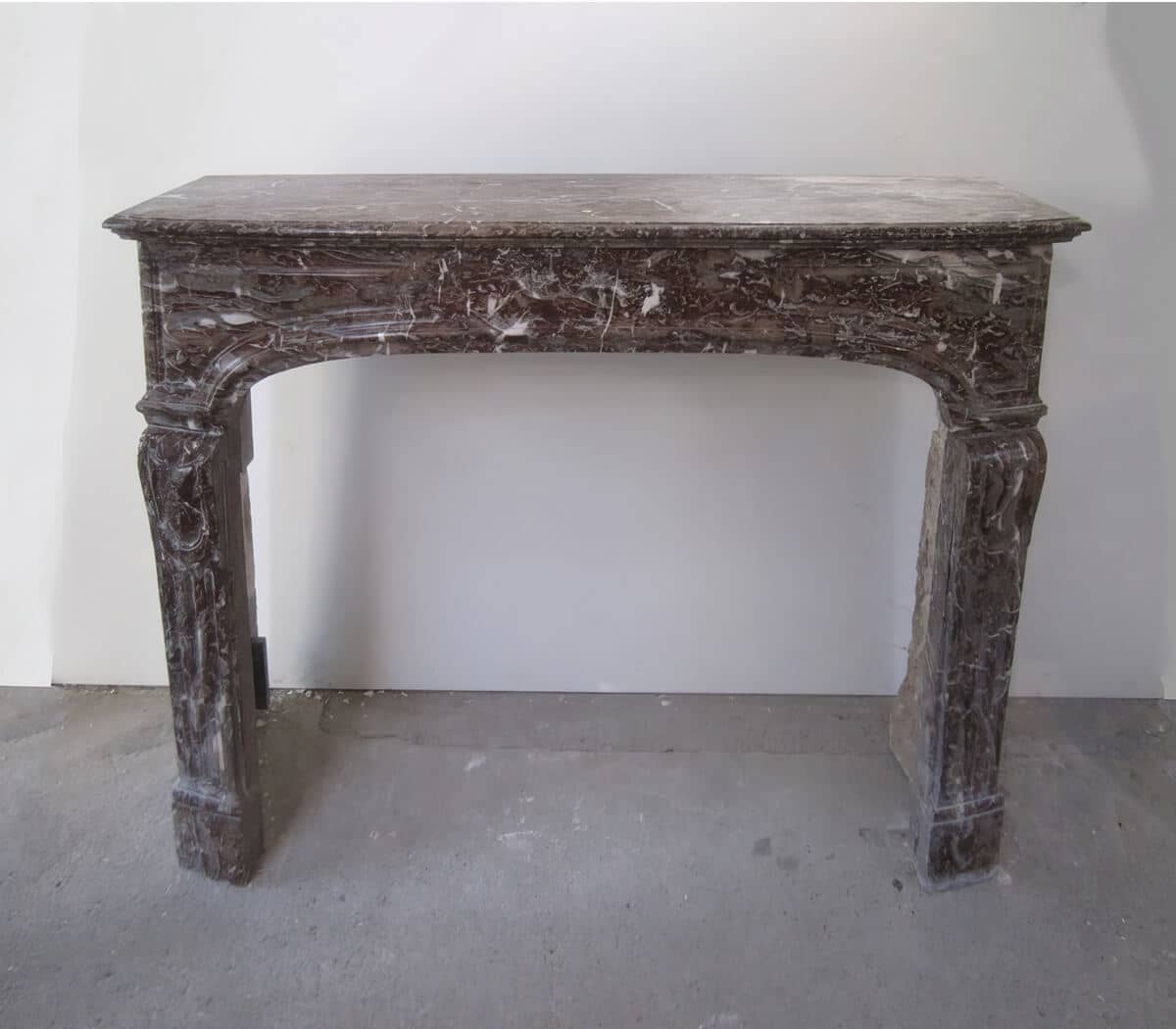 Antieke-marmeren-voorzetschouw