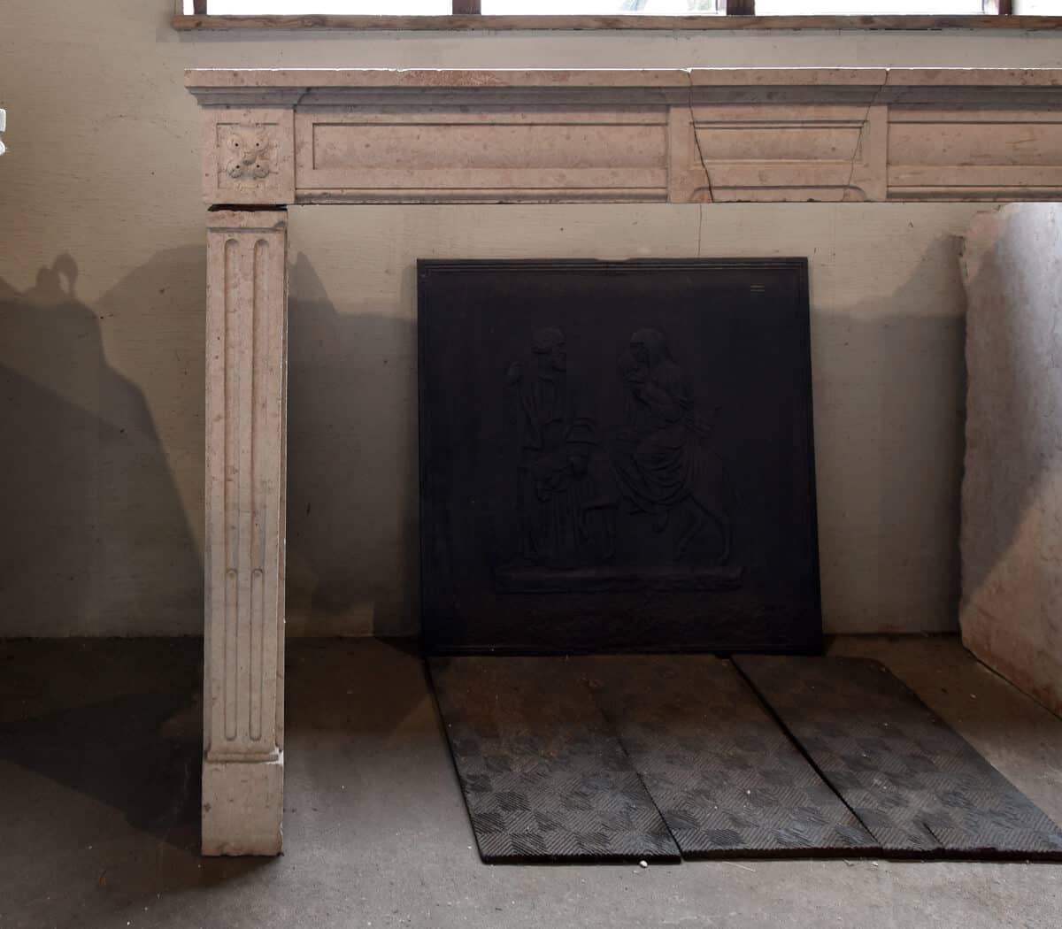 Antieke-marmerstenen-voorzetschouw