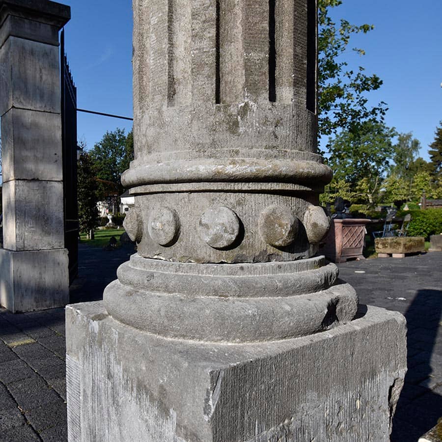 belgisch-hardstenen-palen