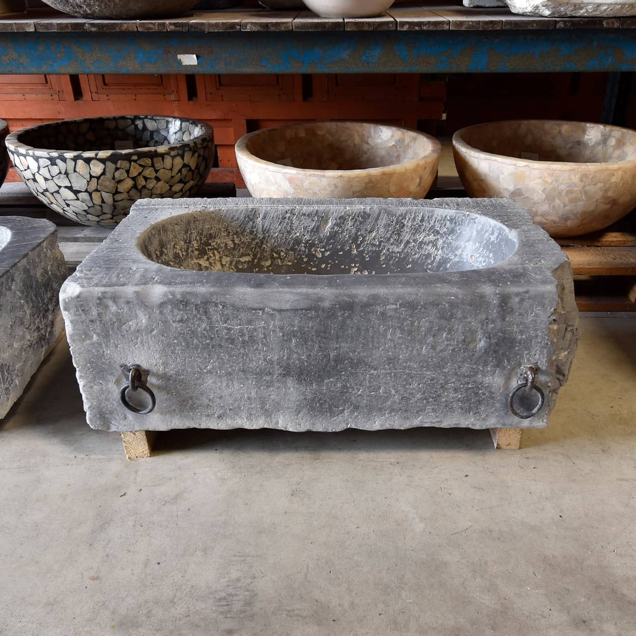 Hardstenen-trog-bak