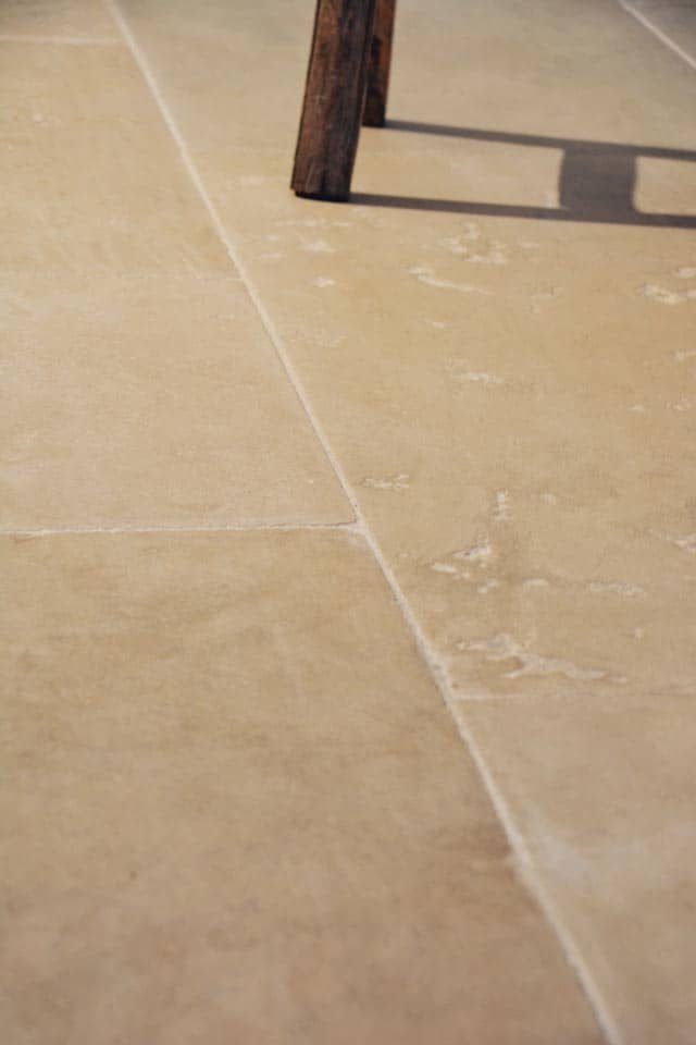 Kalkzandstenen-Dallen-verouderd