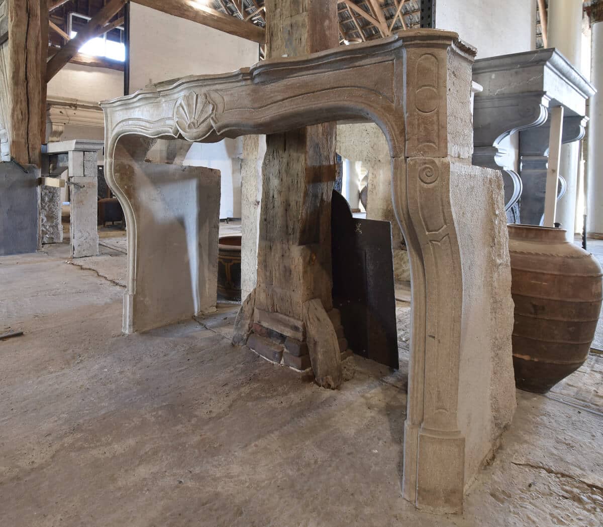 Marmerstenen-antieke-schouw-Louis-XV