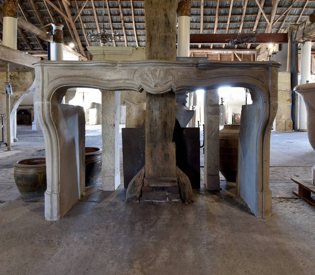 Marmerstenen-antieke-schouw-Louis-XV