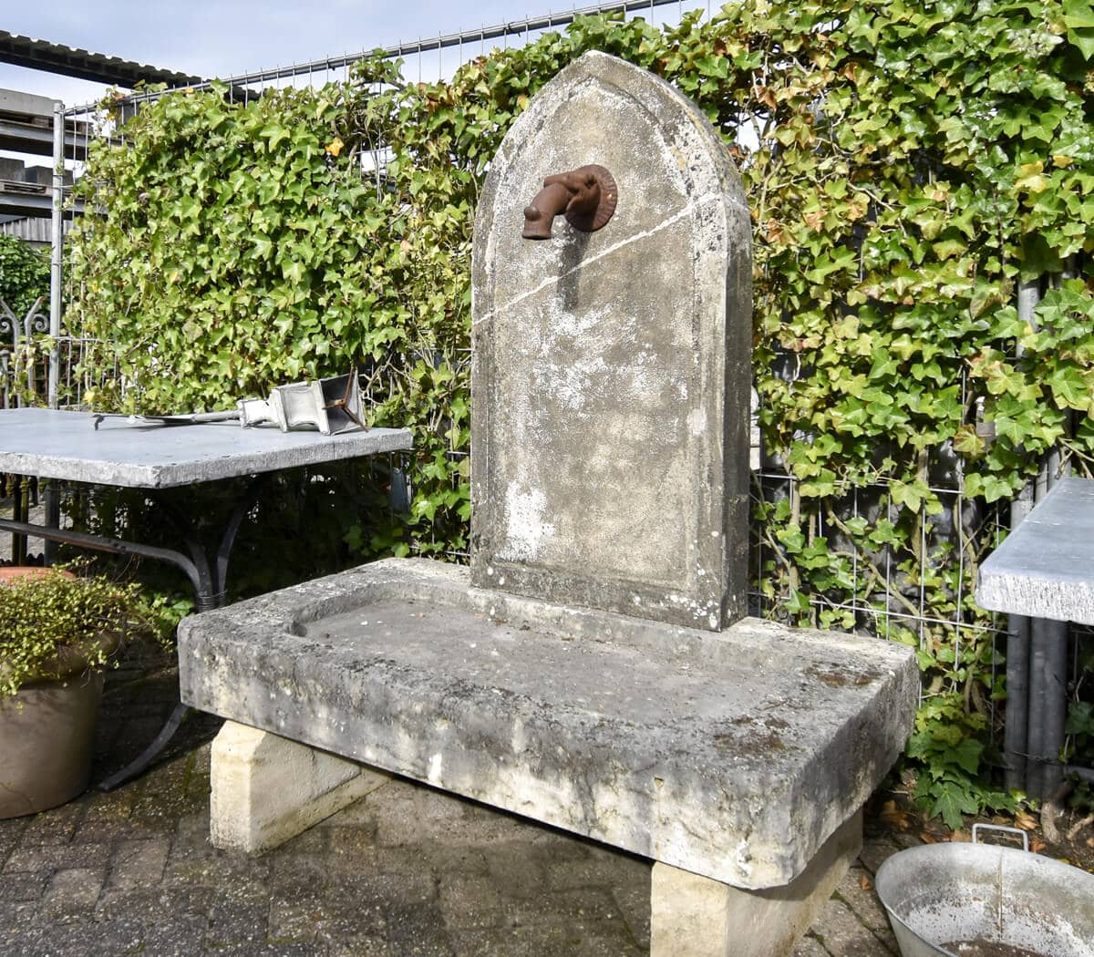 Wandfontein-uit-Franse-steen