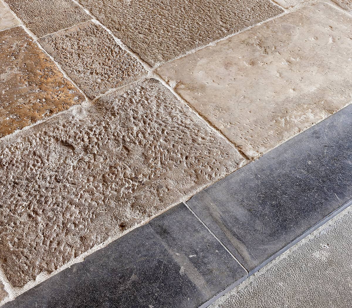 antieke-bourgondische-dallen-bovenlaag