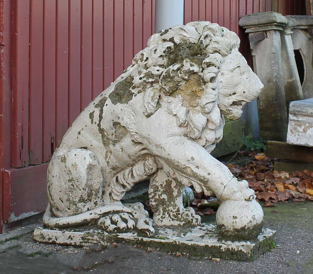 koppel-antieke-zandstenen-leeuwen