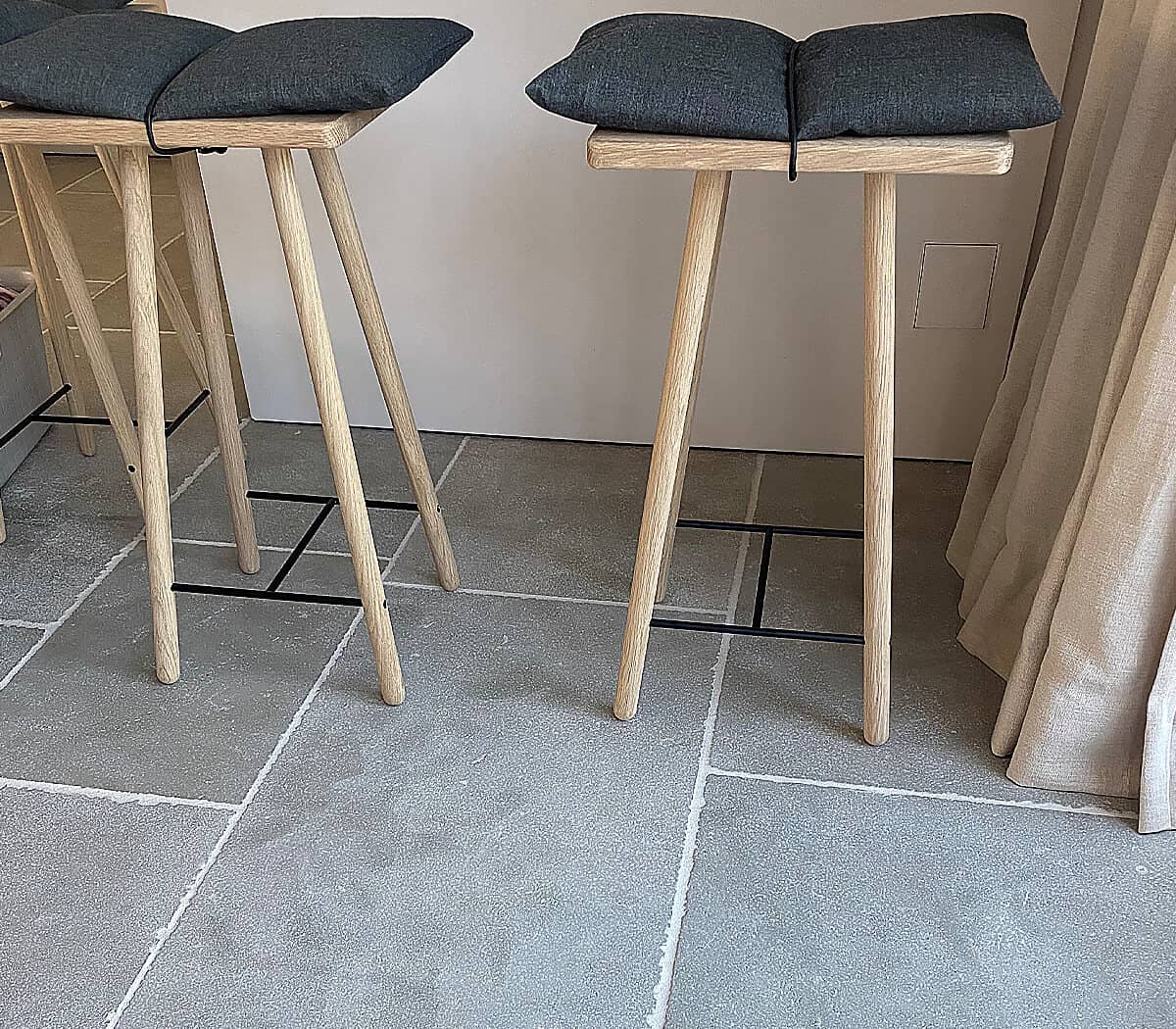 rustieke-grijze-dallen-handmatig-verouderd