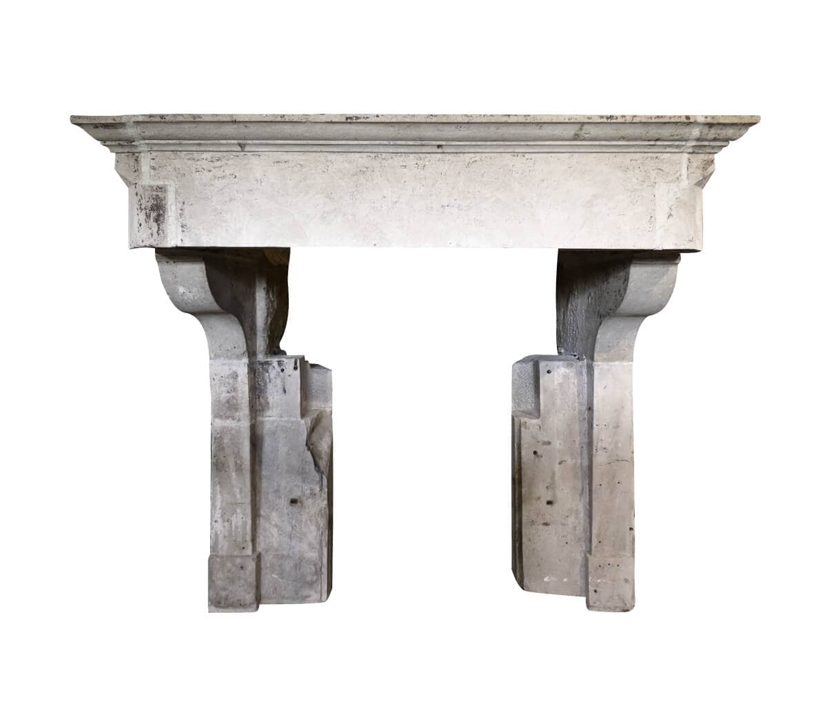 antieke-zandstenen-kasteelschouw