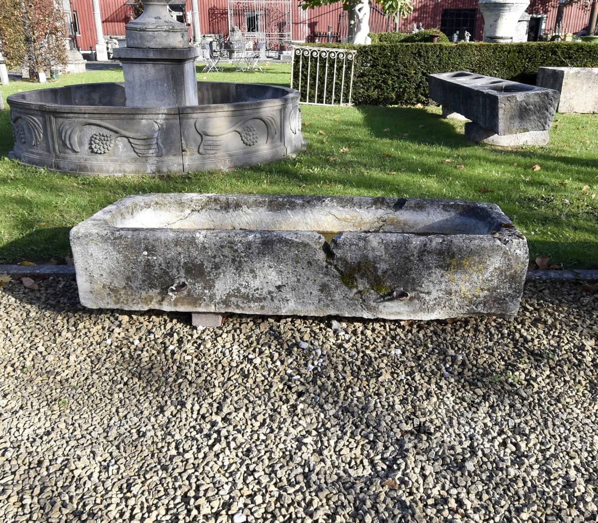 Belgisch-hardstenen-trog