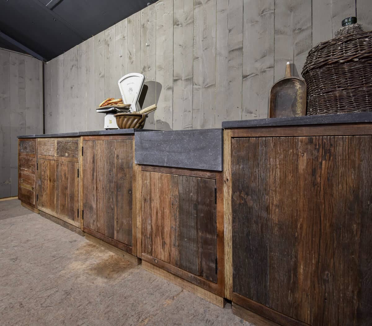 Keuken met hardstenen blad