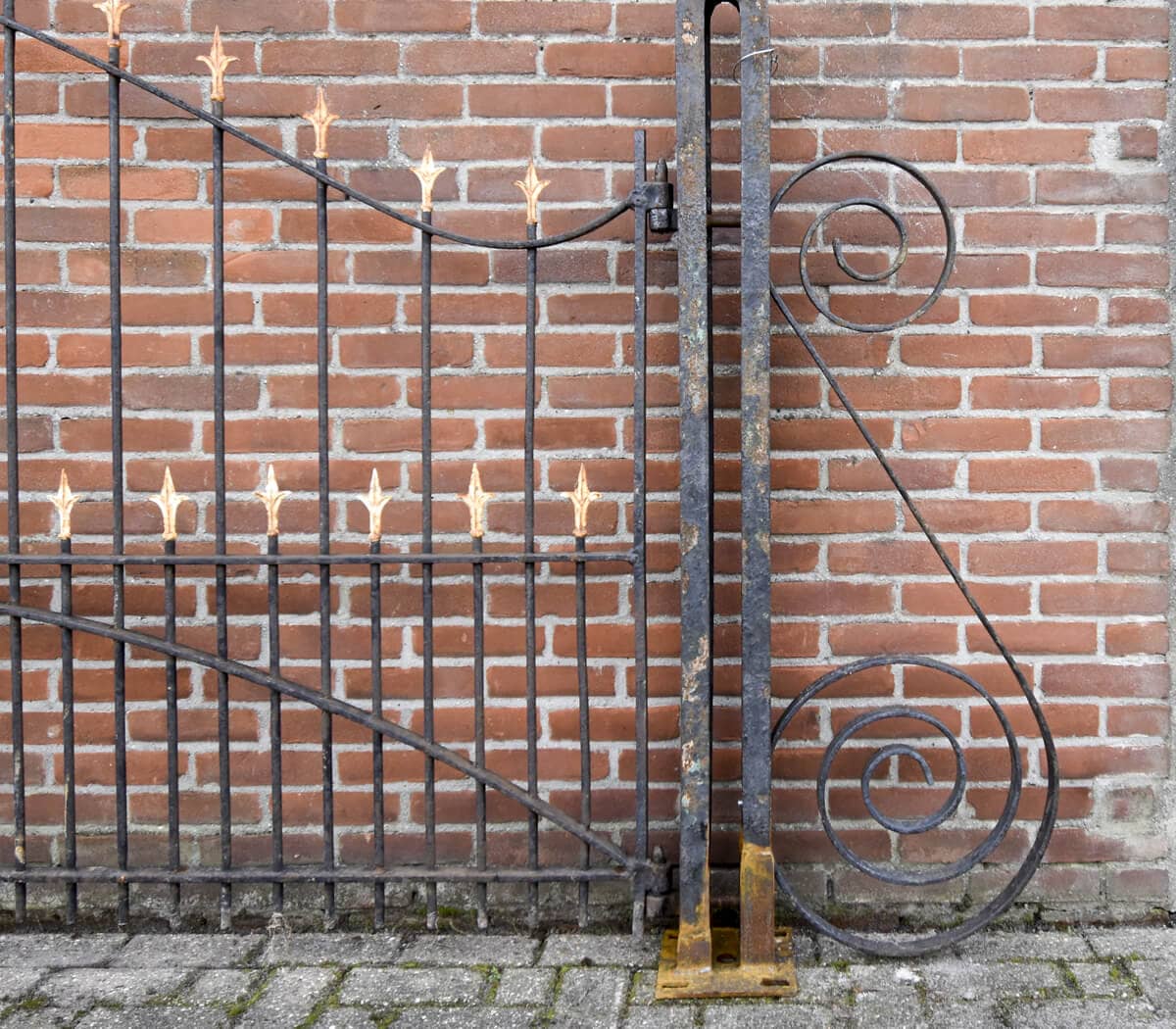 Dubbele-poort-met-poortpalen